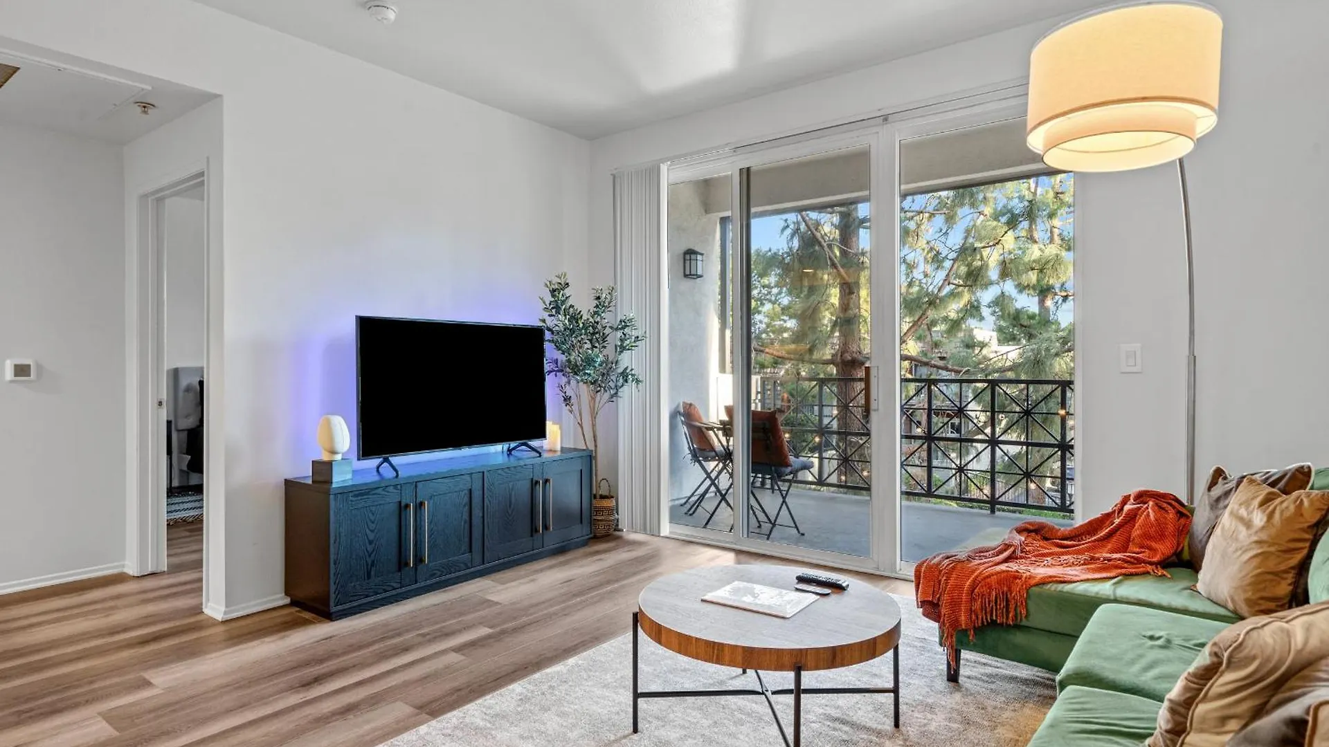 Apartment Spacious 2Bdr In Marina Del Rey Los Angeles United States